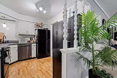 2003 Porte Deleau Court #207, Highland, IN 46322 - Photo 6