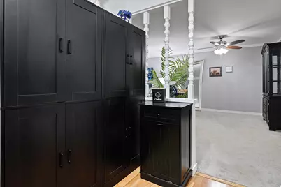 2003 Porte Deleau Court #207, Highland, IN 46322 - Photo 8