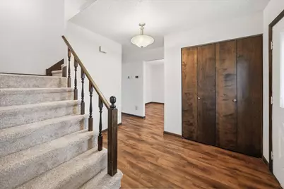 188 Goodview Drive, Valparaiso, IN 46385 - Photo 2