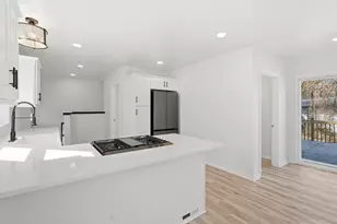 7325 Locust Ave, Gary, IN 46403 - Photo 16