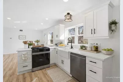 7325 Locust Avenue, Gary, IN 46403 - Photo 6