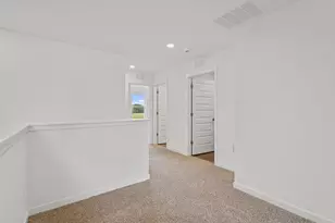 583 Cressmoor Blvd, Hobart, IN 46342 - Photo 14