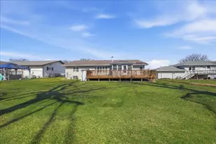 1125 Woodhollow Dr, Schererville, IN 46375 - Photo 16