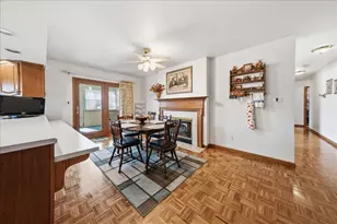 1125 Woodhollow Dr, Schererville, IN 46375 - Photo 6