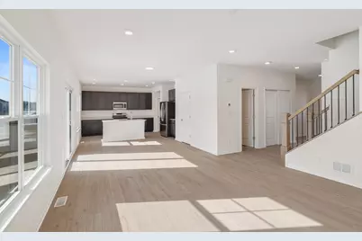 565 E 130th Place, Crown Point, IN 46307 - Photo 8