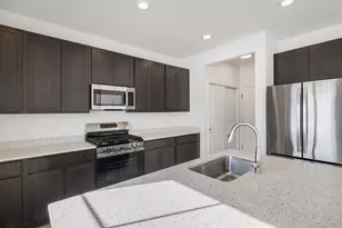 565 E 130th Pl, Crown Point, IN 46307 - Photo 12