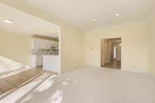 1212 Silhavy Cir, Valparaiso, IN 46383 - Photo 6