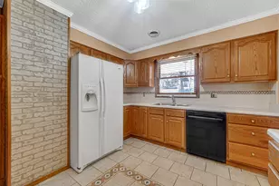 6936 Superior Ave, Portage, IN 46368 - Photo 10