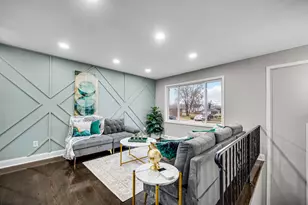 1035 Clinton St, Gary, IN 46406 - Photo 4