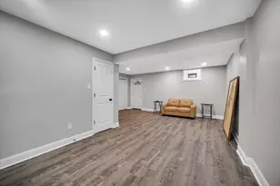 1035 Clinton St, Gary, IN 46406 - Photo 16