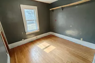 3839 Roche St, Hobart, IN 46342 - Photo 14