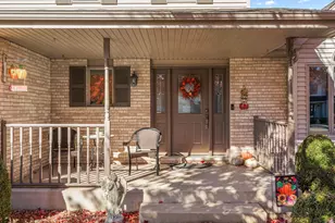3115 Devonshire Cir, Crown Point, IN 46307 - Photo 4