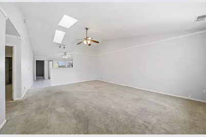 285 N Heather Lane, Crown Point, IN 46307 - Photo 4