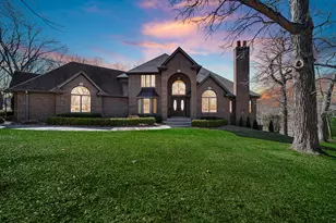 10170 White Oak Ave, Saint John, IN 46373 - Photo 2