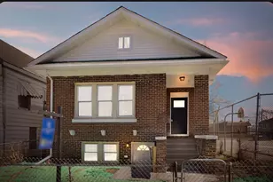 2057 Pennsylvania St, Gary, IN 46407 - Photo 2