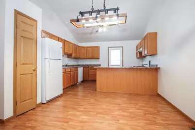 1709 Daisy Street SE, Demotte, IN 46310 - Photo 6