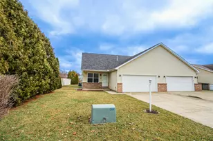 1709 Daisy St SE, Demotte, IN 46310 - Photo 1