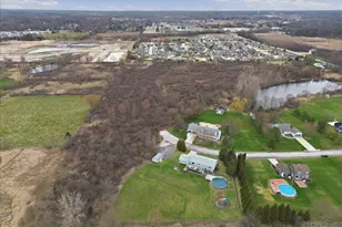 1551 Gilleevan Dr, Valparaiso, IN 46385 - Photo 30