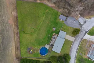 1551 Gilleevan Dr, Valparaiso, IN 46385 - Photo 32