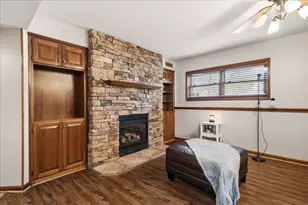 1551 Gilleevan Dr, Valparaiso, IN 46385 - Photo 14