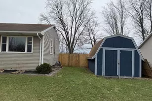 133 E Pine St, Wheatfield, IN 46392 - Photo 36