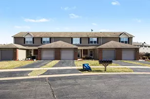 1759 Autumn Ct, Dyer, IN 46311 - Photo 2