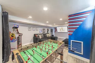 314 Cleveland St, Gary, IN 46404 - Photo 30