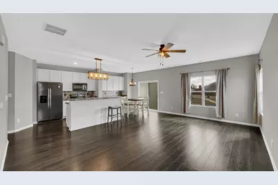 452 Greenbrier Lane, Lowell, IN 46356 - Photo 2