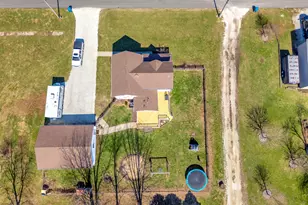 115 W Monroe St, Goodland, IN 47948 - Photo 8