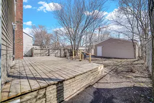 357 Taft Pl, Gary, IN 46404 - Photo 18