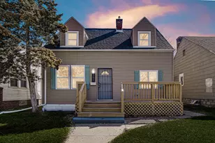 357 Taft Pl, Gary, IN 46404 - Photo 1