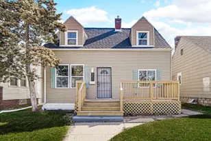 357 Taft Pl, Gary, IN 46404 - Photo 2