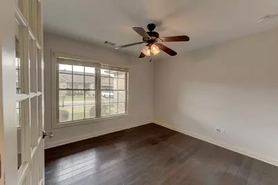 802 Veterans Lane, Crown Point, IN 46307 - Photo 4