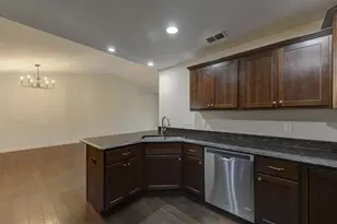 802 Veterans Ln, Crown Point, IN 46307 - Photo 10