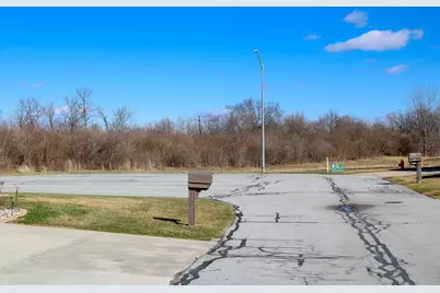 802 Veterans Lane, Crown Point, IN 46307 - Photo 6