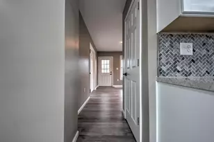 206 1/2 Ohio St, La Porte, IN 46350 - Photo 10