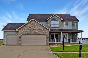 2106 Arrow Leaf Ln, Valparaiso, IN 46383 - Photo 1