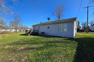 328 E Georgia St, Brazil, IN 47834 - Photo 26