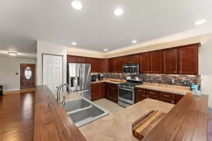 13691 Blue Springs Ct, Dyer, IN 46311 - Photo 12