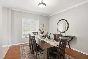 9675 Julia Dr, Saint John, IN 46373 - Photo 4