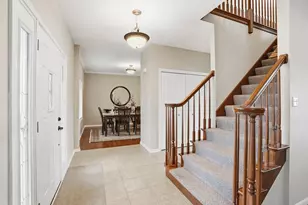 9675 Julia Dr, Saint John, IN 46373 - Photo 6