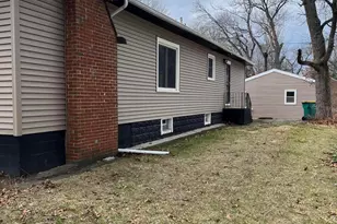 308 S Howard St, Gary, IN 46403 - Photo 2