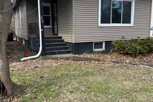 308 S Howard St, Gary, IN 46403 - Photo 6