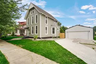 1005 Harrison St, La Porte, IN 46350 - Photo 2