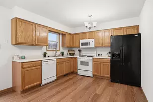 5633 Brookview Ave, Portage, IN 46368 - Photo 8