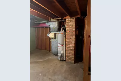 562 Dallas Street, Gary, IN 46406 - Photo 12