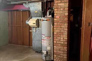 562 Dallas St, Gary, IN 46406 - Photo 12