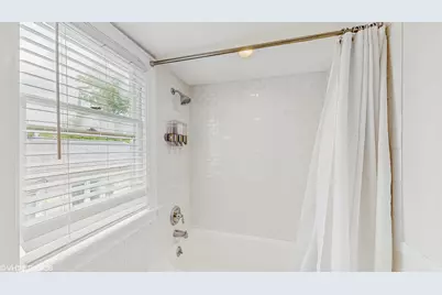 301 Washington Street, Valparaiso, IN 46383 - Photo 50