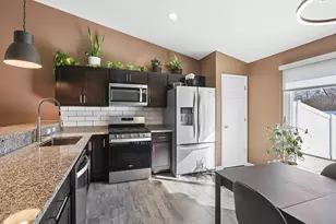 8449 Madison St, Merrillville, IN 46410 - Photo 4