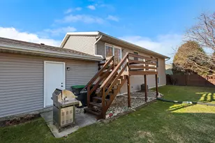 5680 Kingman Ave, Portage, IN 46368 - Photo 30